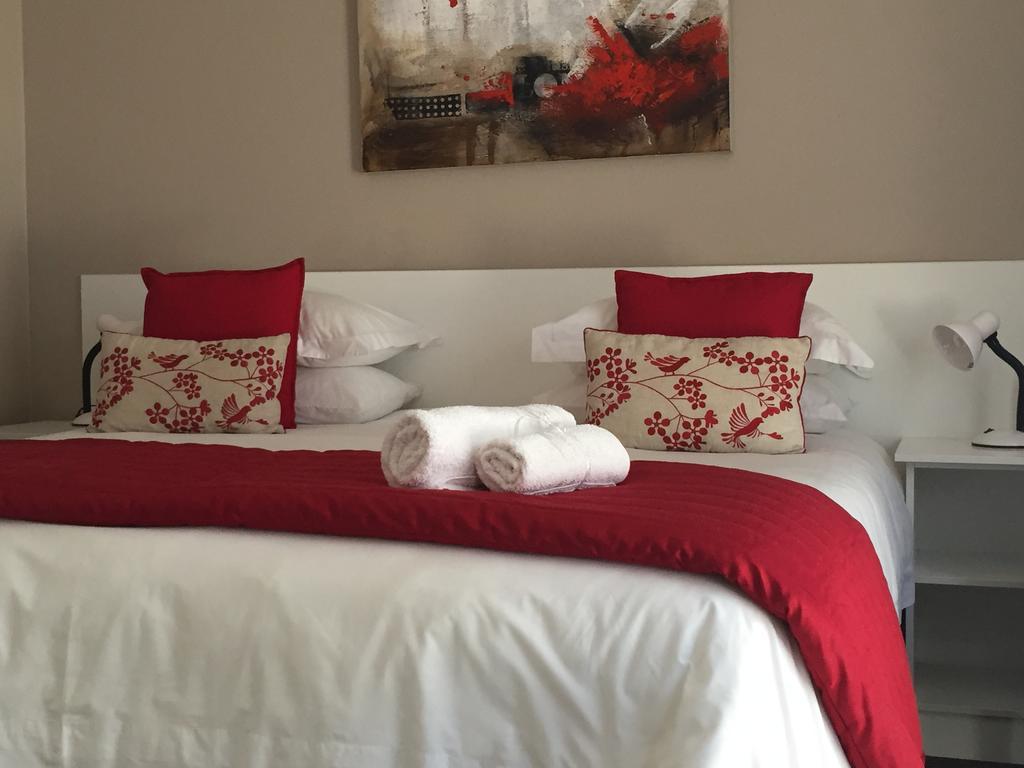 The Blue Lotus Guest House Порт Елизабет Екстериор снимка